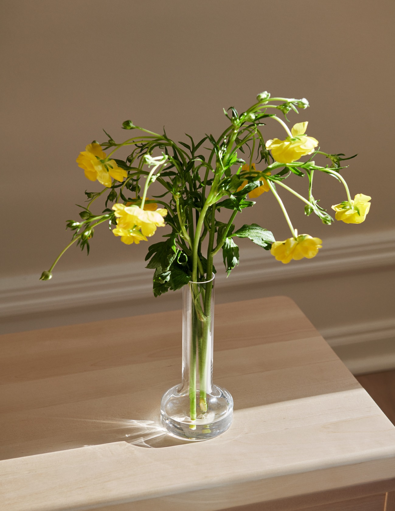 vase with yellow flowers