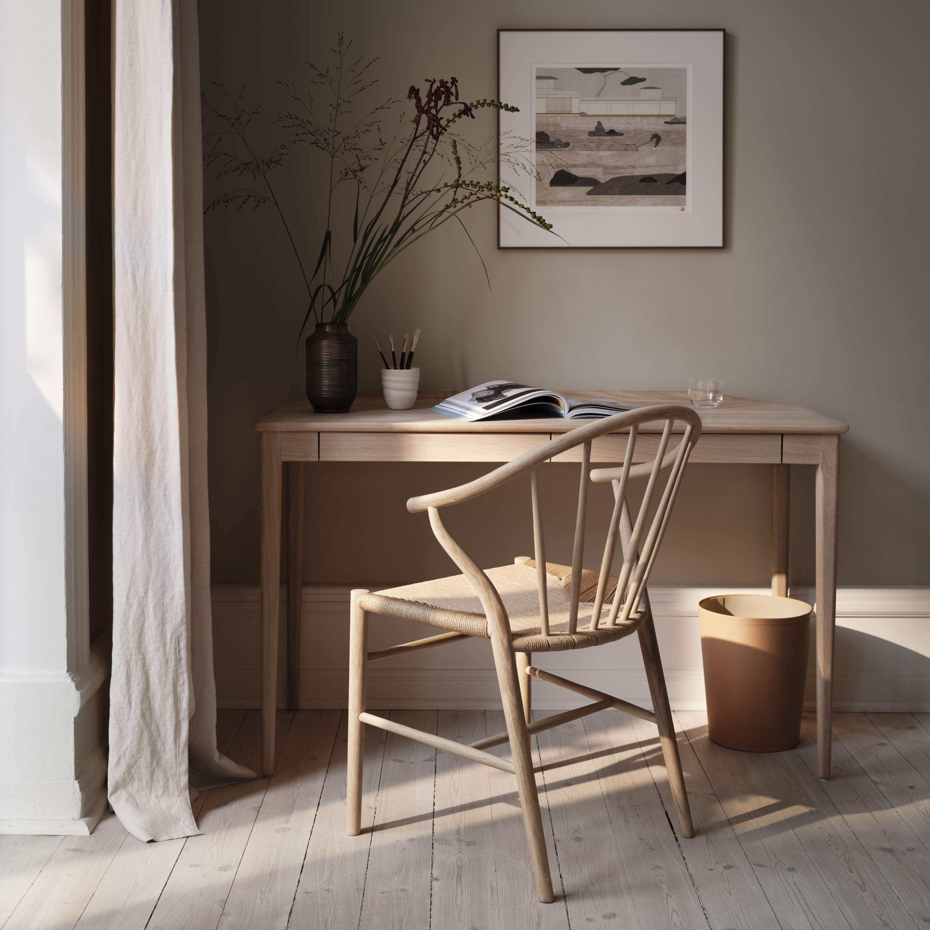 Fine-Edged Desk Oak 52x122 cm