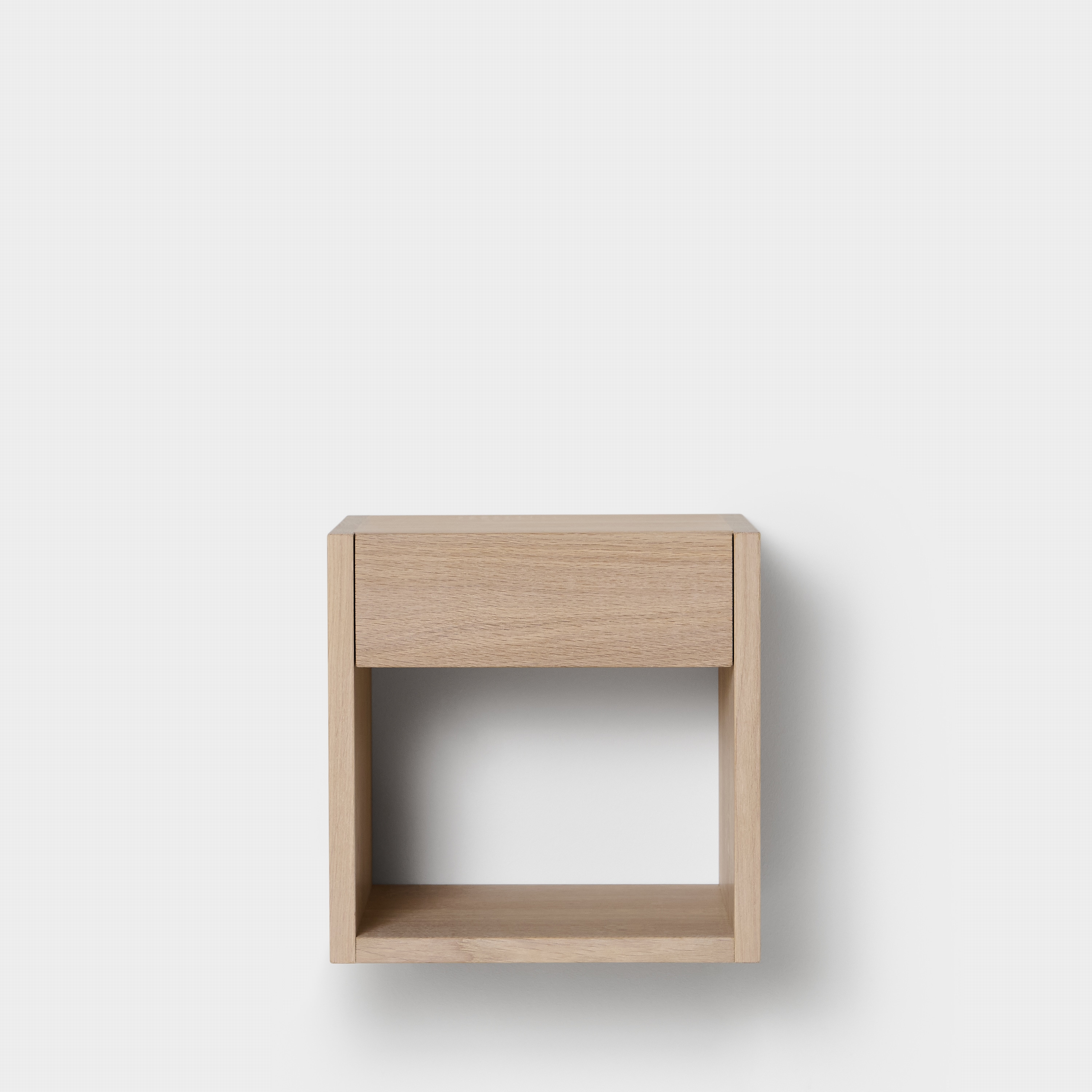 Cube with drawer Oak