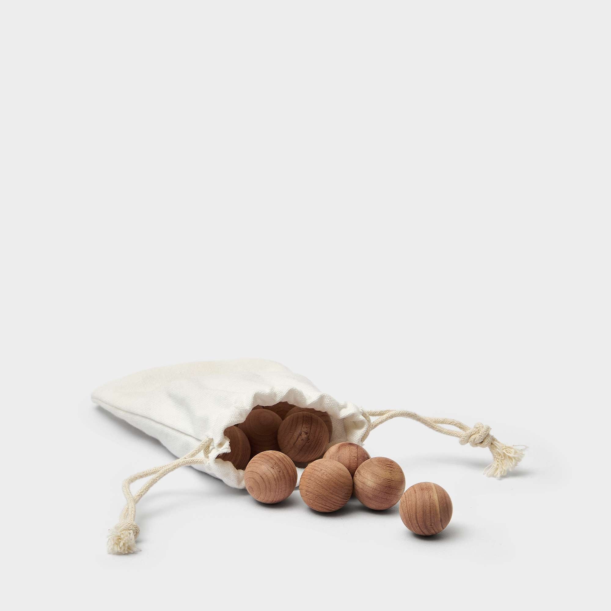Cedar wood balls