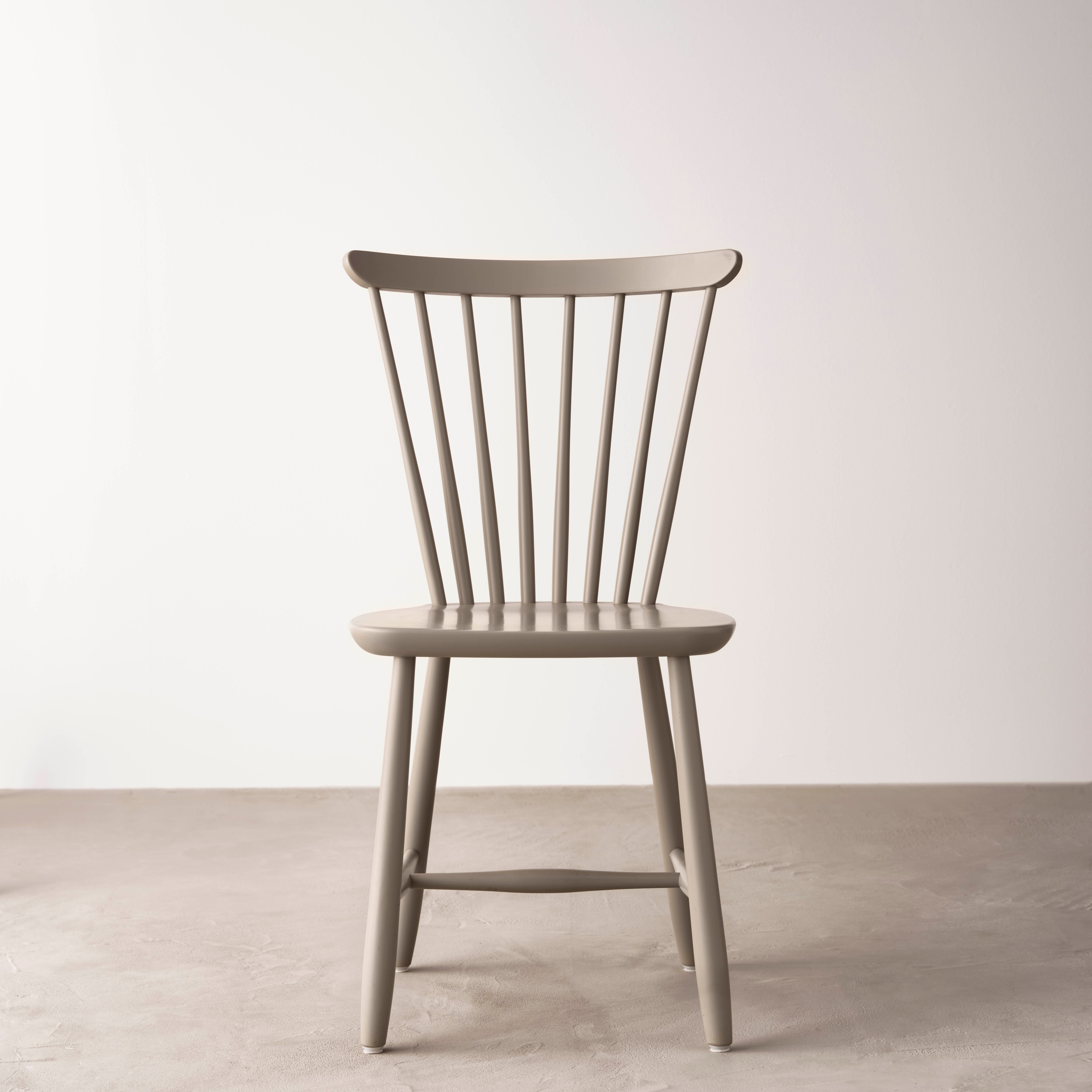 Pinn chair Lacquer colour