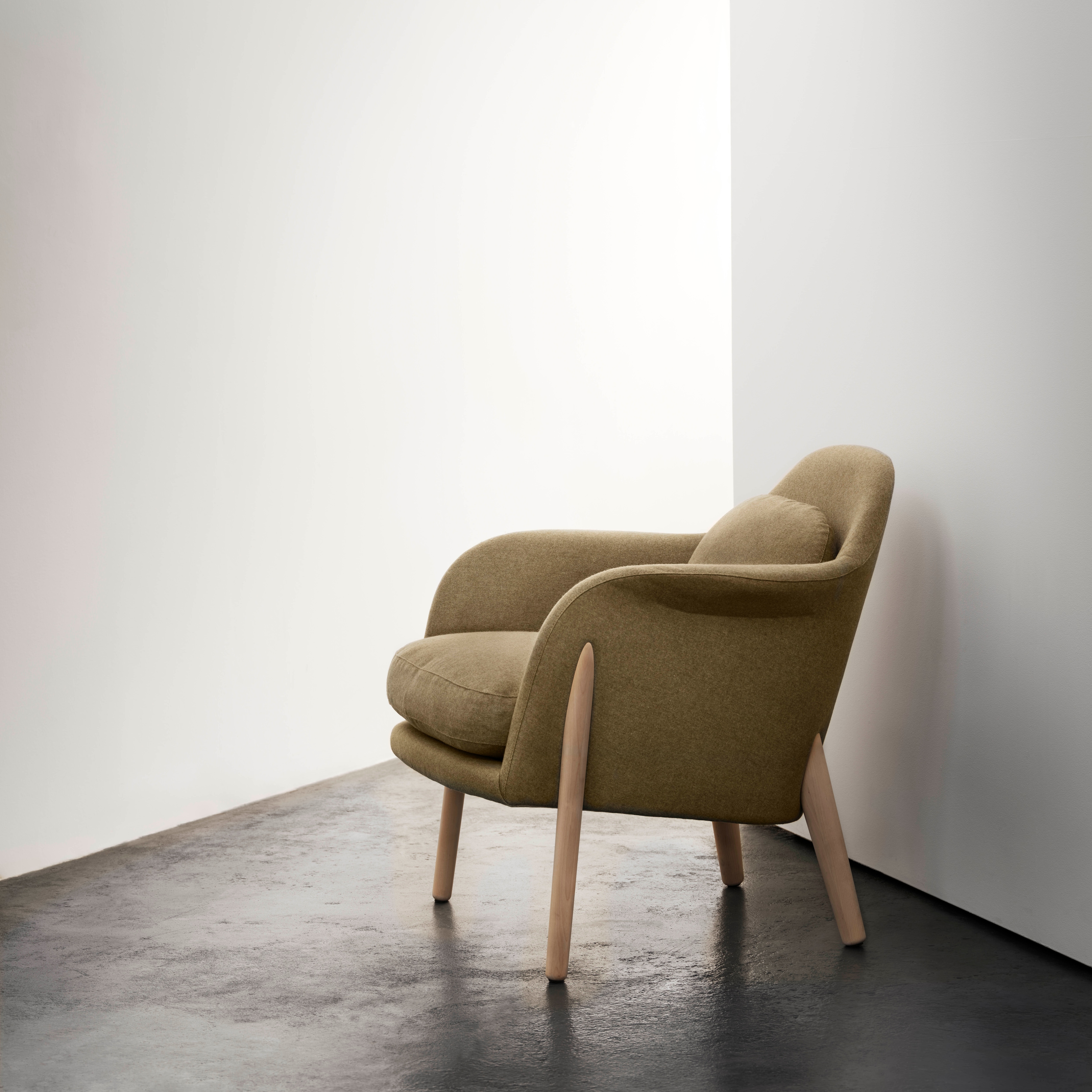 Armchair Ri Low